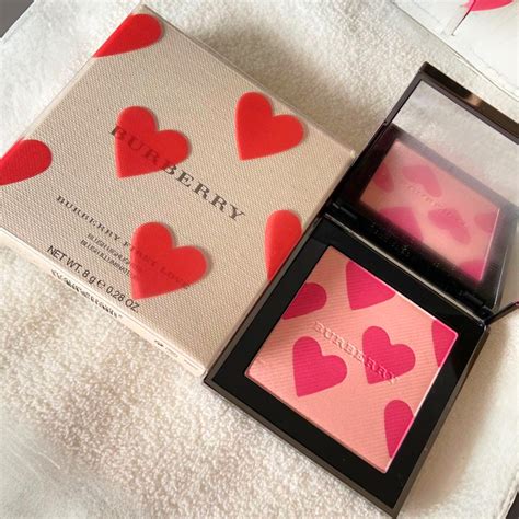 burberry first love blush highlighter